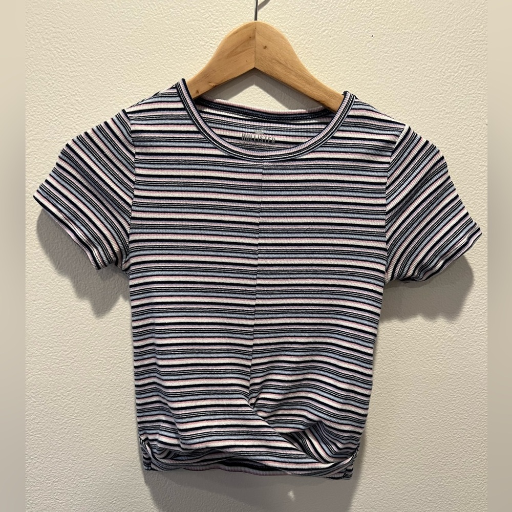 Hollister Twist Crop Top